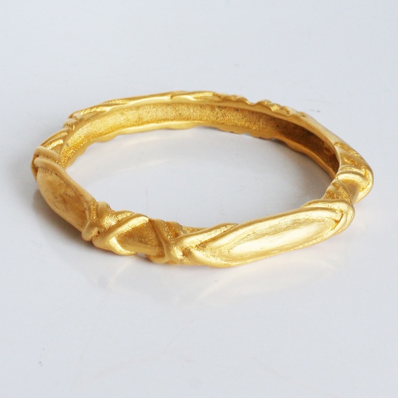 Givenchy Bracelet Bangle Gold Metal Textured Abstract Vintage 80s Jewelry - Picture 5 of 13